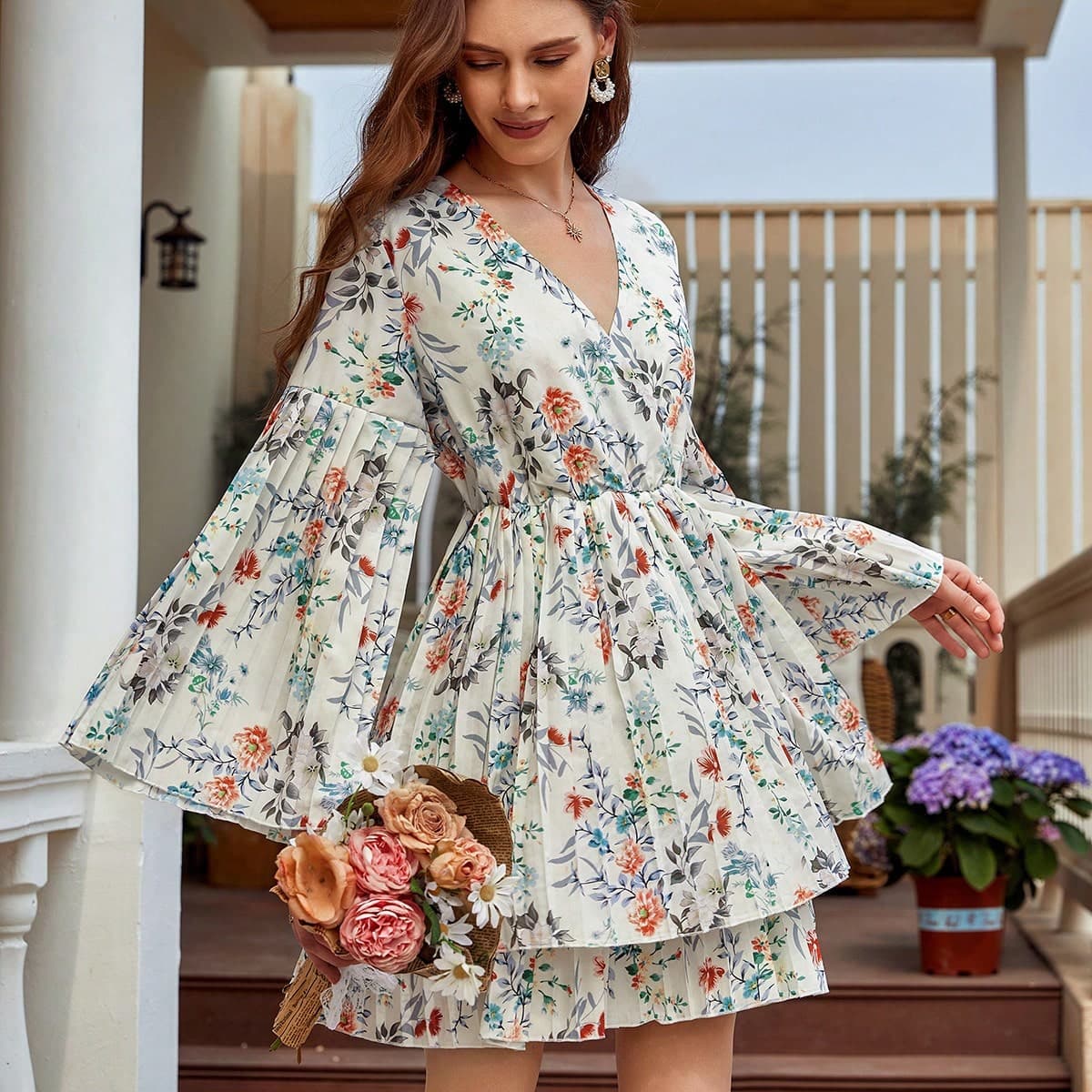 Robe plissÃ©e franÃ§aise Ã©lÃ©gante et romantique imprimÃ©e en pastel de jardin, parfaite pour le brunch