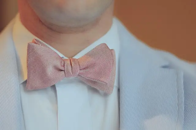 Comment créer un look chic avec des pièces basiques